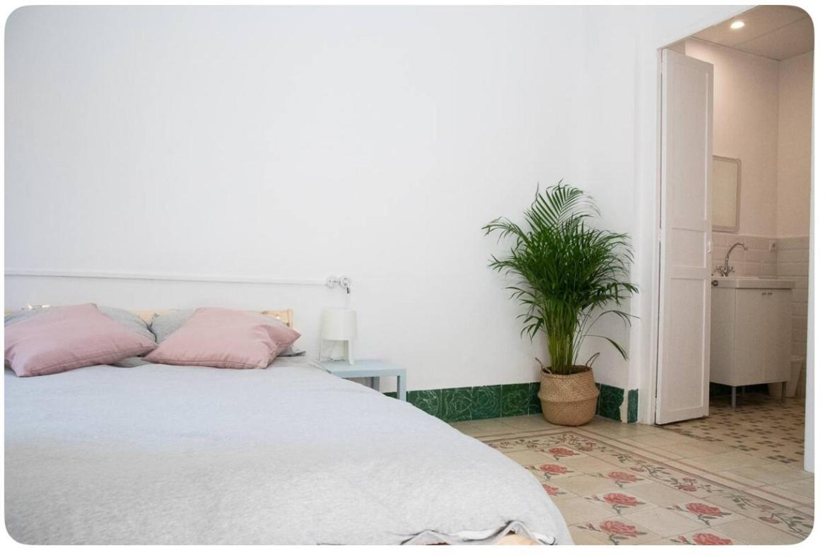 Habitacion Con Bano Privado 1 Cama De Matrimonio Valencia Exterior photo